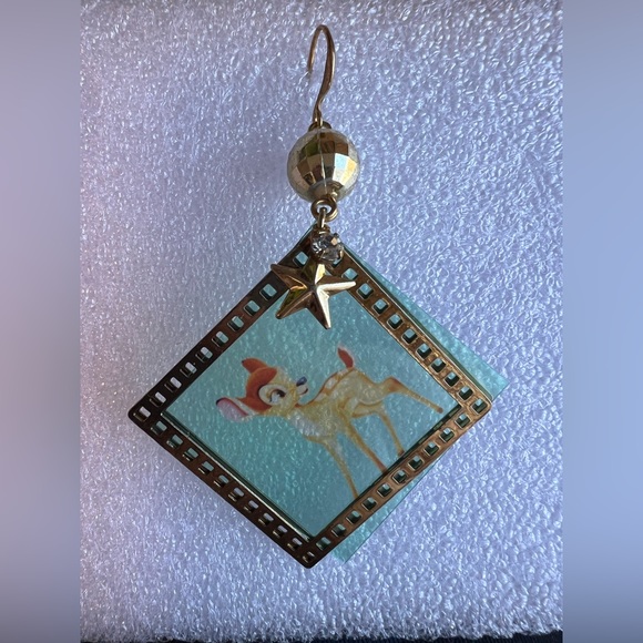 Disney Bambi dangling film earring - Picture 1 of 4